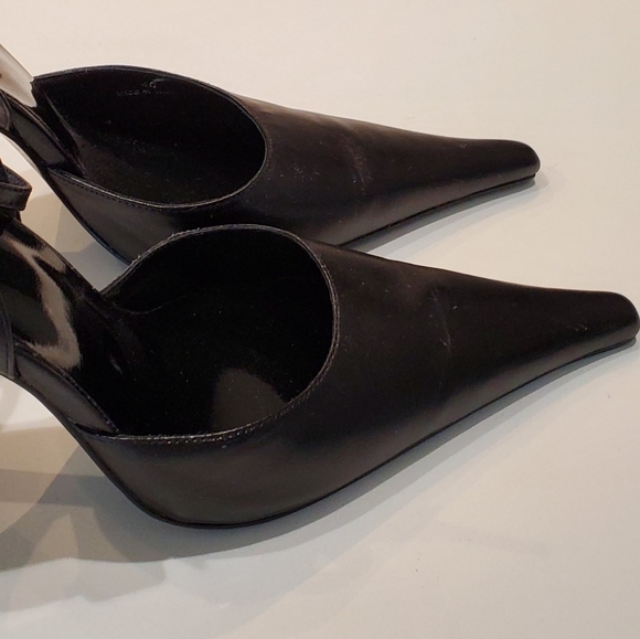 Black Leather Ankle Strap Heels - New - Picture 3 of 7